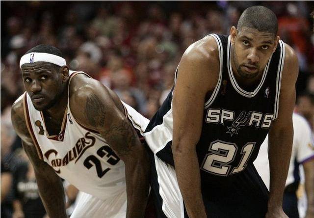 巴列卡诺客队更衣室设施简陋，波兰球队波兹南莱赫发视频吐槽（波兹南莱赫晒视频吐槽：巴列卡诺客队更衣室条件简陋）