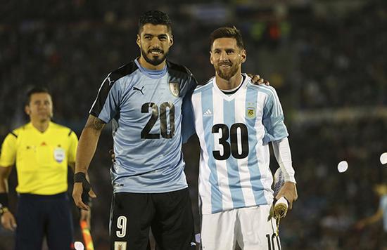 意媒：国米想引进一名即战力后卫，正关注利物浦的科纳特（意媒：国米欲引进即战力中卫，已将目光投向利物浦的科纳特）