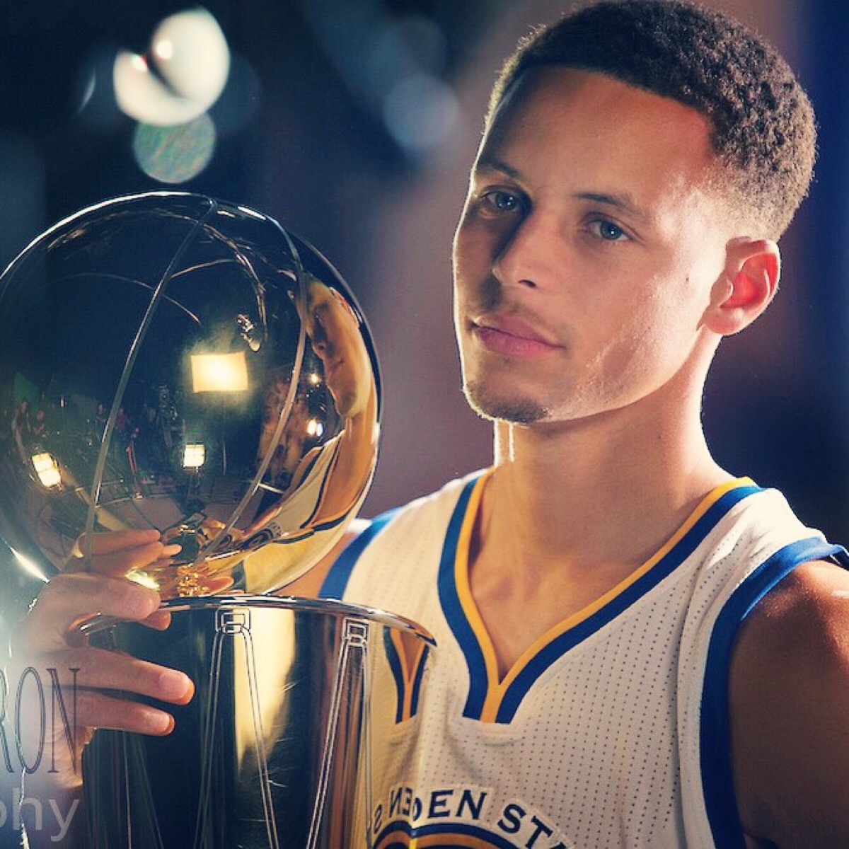 萨拉赫的愤怒言论引发争议：利物浦内部危机还是个人情绪爆发？（萨拉赫怒言掀争议：利物浦真有内患，还是只是个人情绪爆发？）