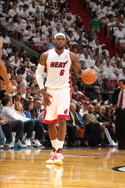 德转预热国米前锋博尼身价上涨：最低2500万欧，最高4000万欧（德转：国米前锋博尼身价上调，估值2500万至4000万欧）