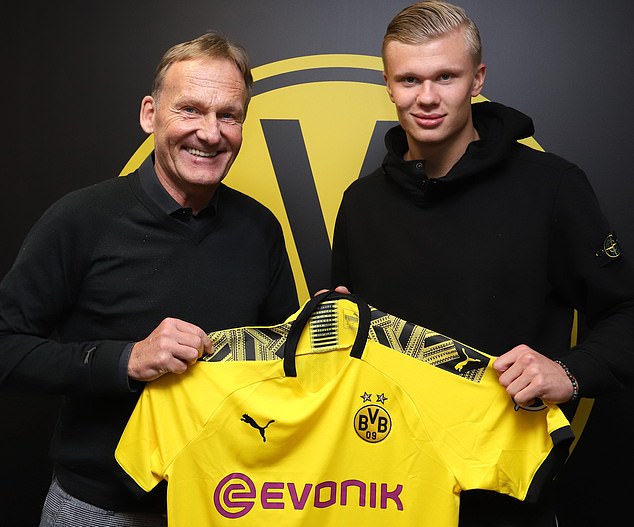 热苏斯时隔近一年再度首发出战，同时迎阿森纳生涯百场里程碑（热苏斯时隔近一年重返首发，并完成阿森纳生涯第100场）