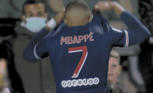 加纳官方：对阵日本重伤的弗朗西斯已接受手术，将回法国康复（加纳官方通报：弗朗西斯战日本重伤已手术，将赴法国康复）