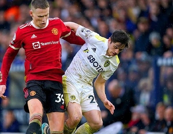 阿莫林愤怒得改变了自己的作风。