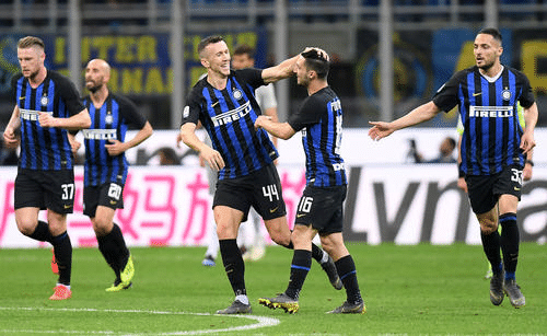 周定洋：亚冠精英赛首个客场积分，为流汗拼搏的小伙子们自豪（周定洋：亚冠精英赛客场首分到手，我为这些拼到汗流浃背的小伙子们骄傲）