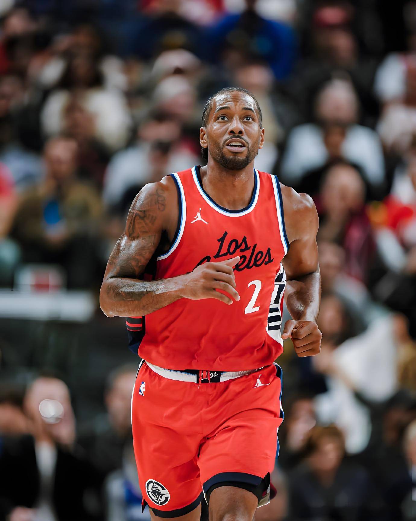 南方游客“滑雪自由”：当梦想照进现实（南方游客实现“滑雪自由”：梦想落地成真）