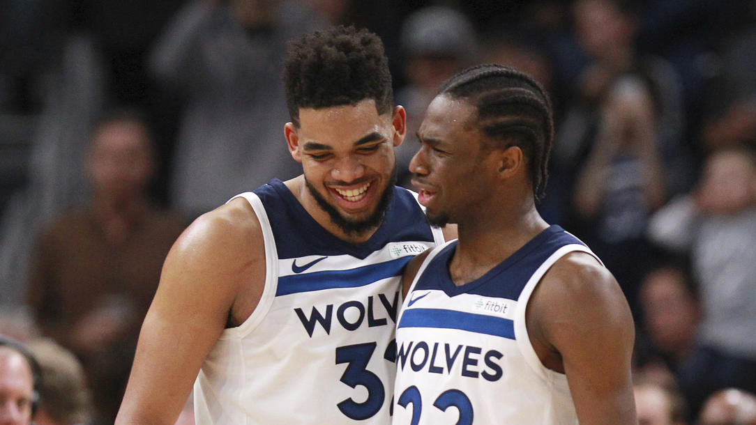 人民体谈：从2025年国际乒联混团世界杯看中国乒乓队伍的重塑（人民体谈：2025年国际乒联混合团体世界杯映照国乒阵容重塑）