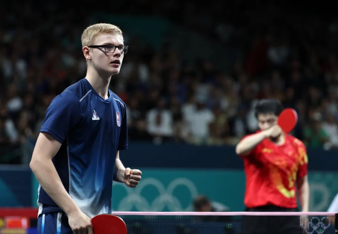 球员通过 球员通过